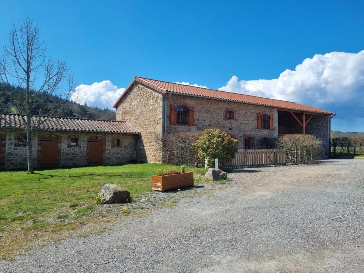 Gîte 130 m² avec étang de pêche, 17 hectares et terrasse - Photo 17