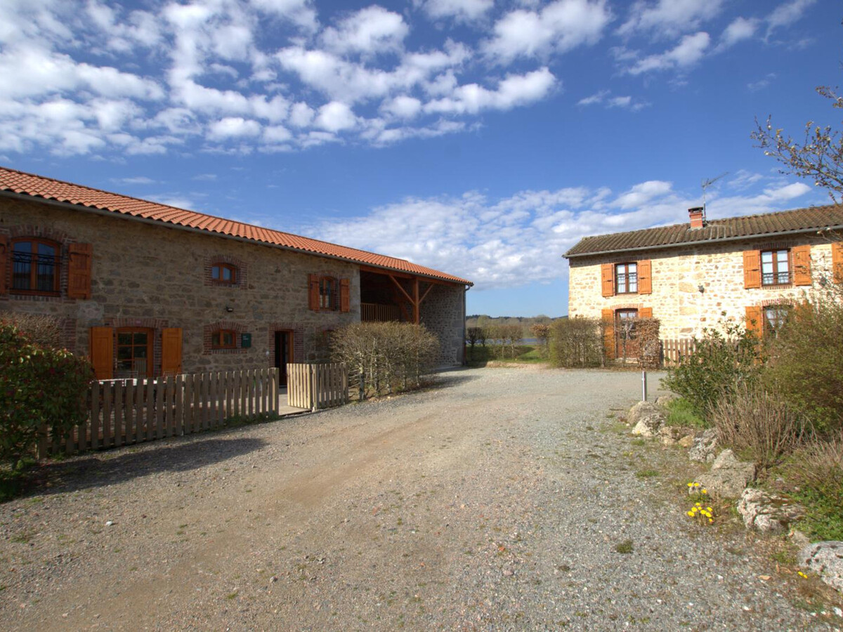 Gîte 130 m² avec étang de pêche, 17 hectares et terrasse - Photo 18