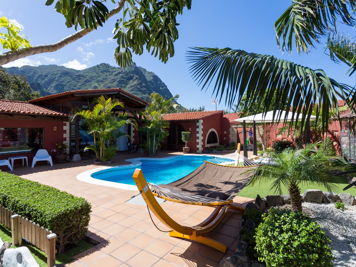 Villa Male : 4 chambres, piscine chauffée et cave à vin - Photo 3