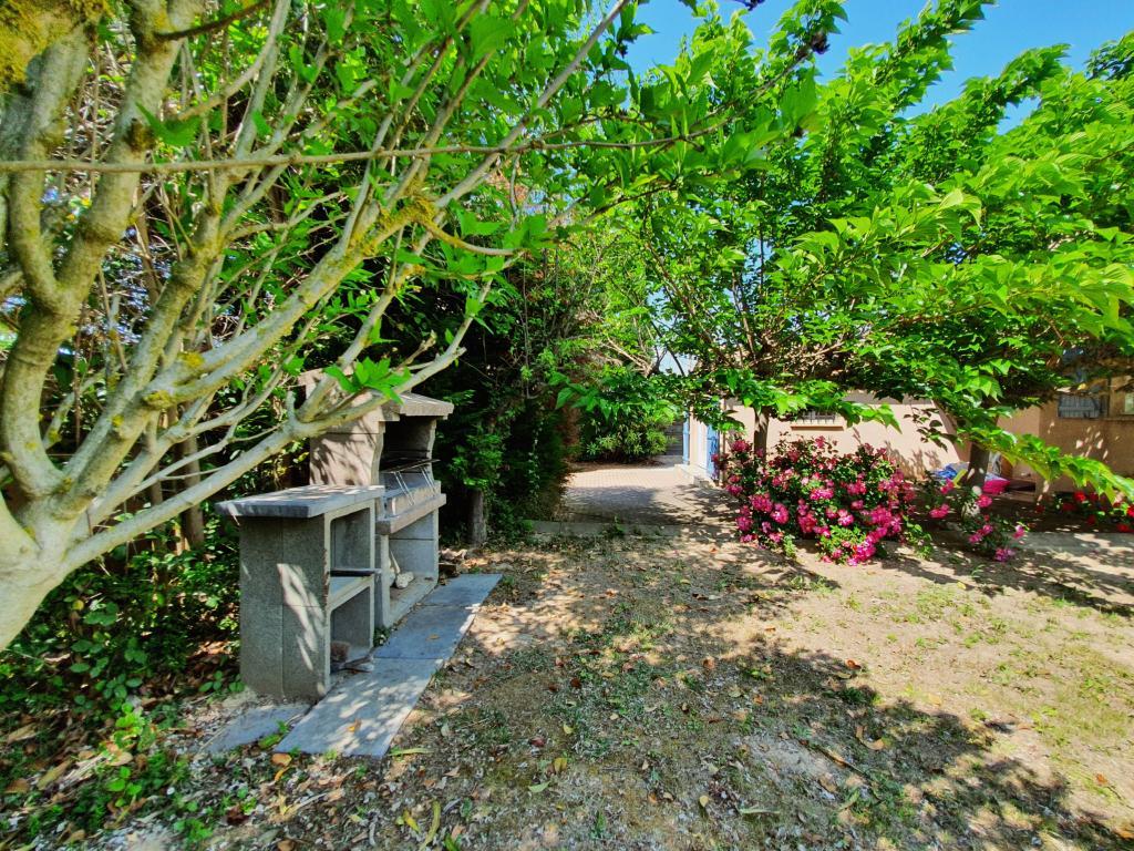 Villa Roco Aigle avec piscine et spa, 8 personnes - Photo 25