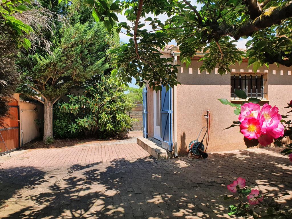 Villa Roco Aigle avec piscine et spa, 8 personnes - Photo 28
