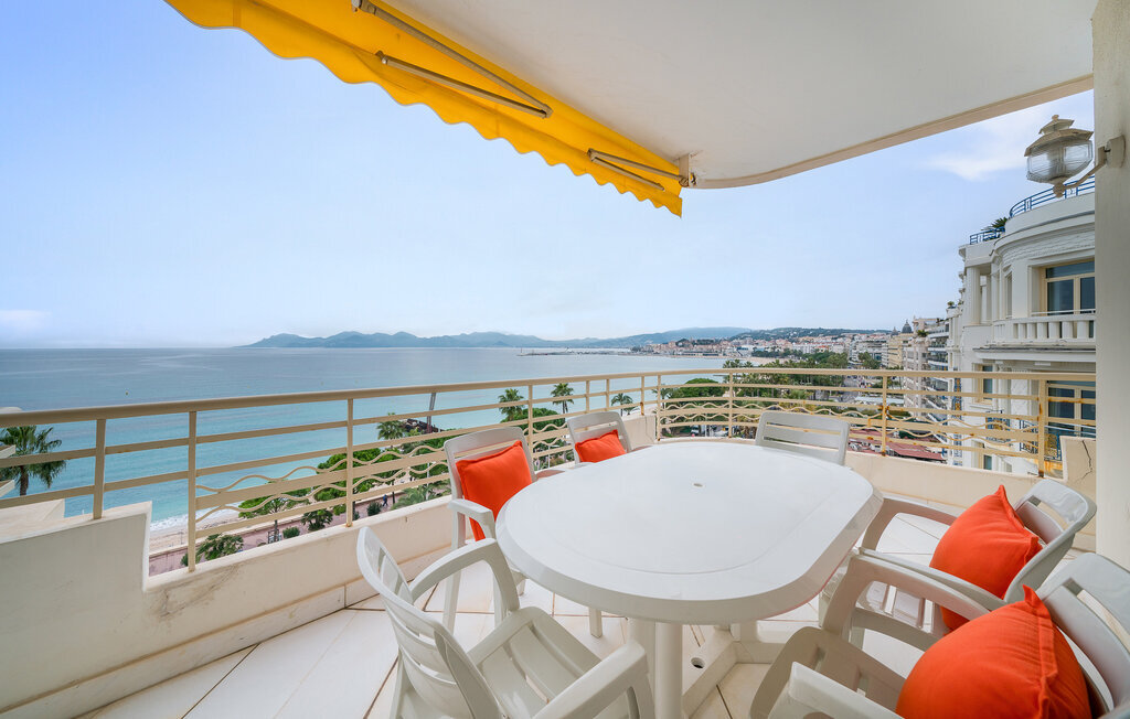 Appartement face mer à Cannes, 110 m², balcon panoramique - Photo 1