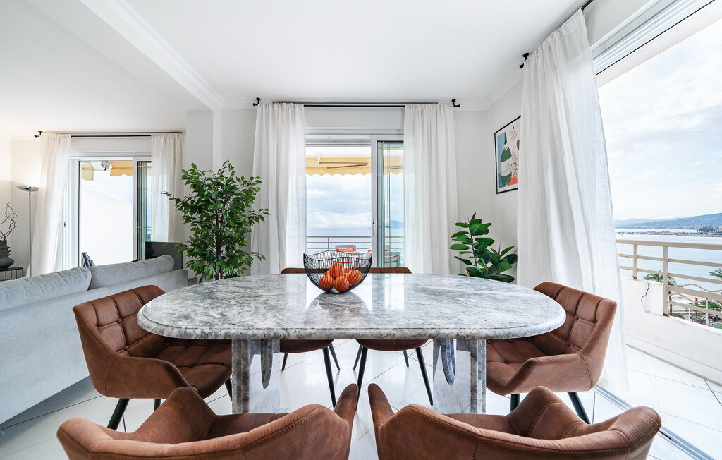 Appartement face mer à Cannes, 110 m², balcon panoramique - Photo 22