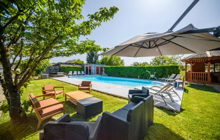 Maison 10 pers. avec piscine privée en Loire : photo 8