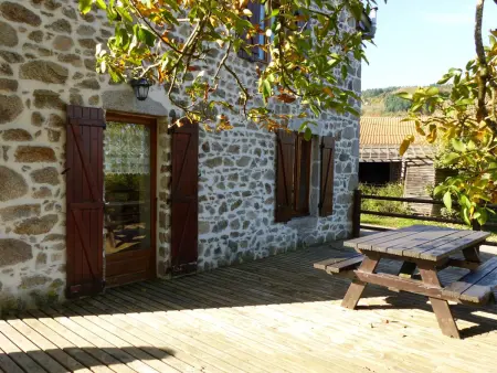 Gîte rustique 8 pers., cheminée et four à pain à Laprugne : photo 3