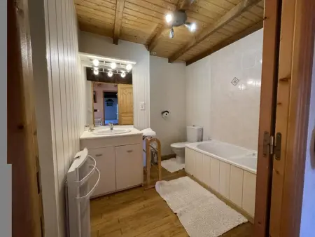 Gîte rustique 8 pers., cheminée et four à pain à Laprugne : photo 19