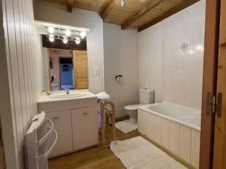 Gîte rustique 8 pers., cheminée et four à pain à Laprugne : photo 20