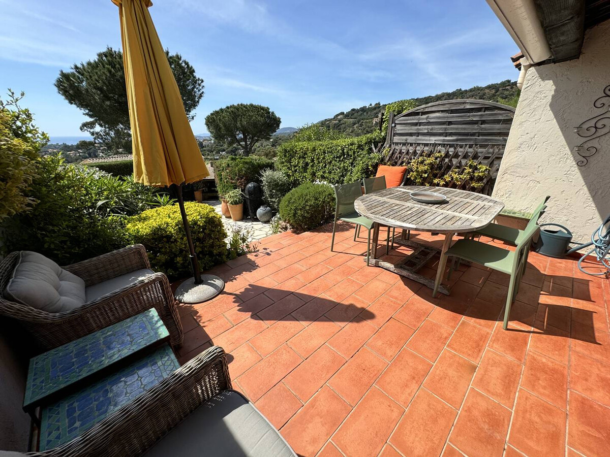 Mas 55m² vue mer, piscine & tennis à La Croix-Valmer - Photo 5