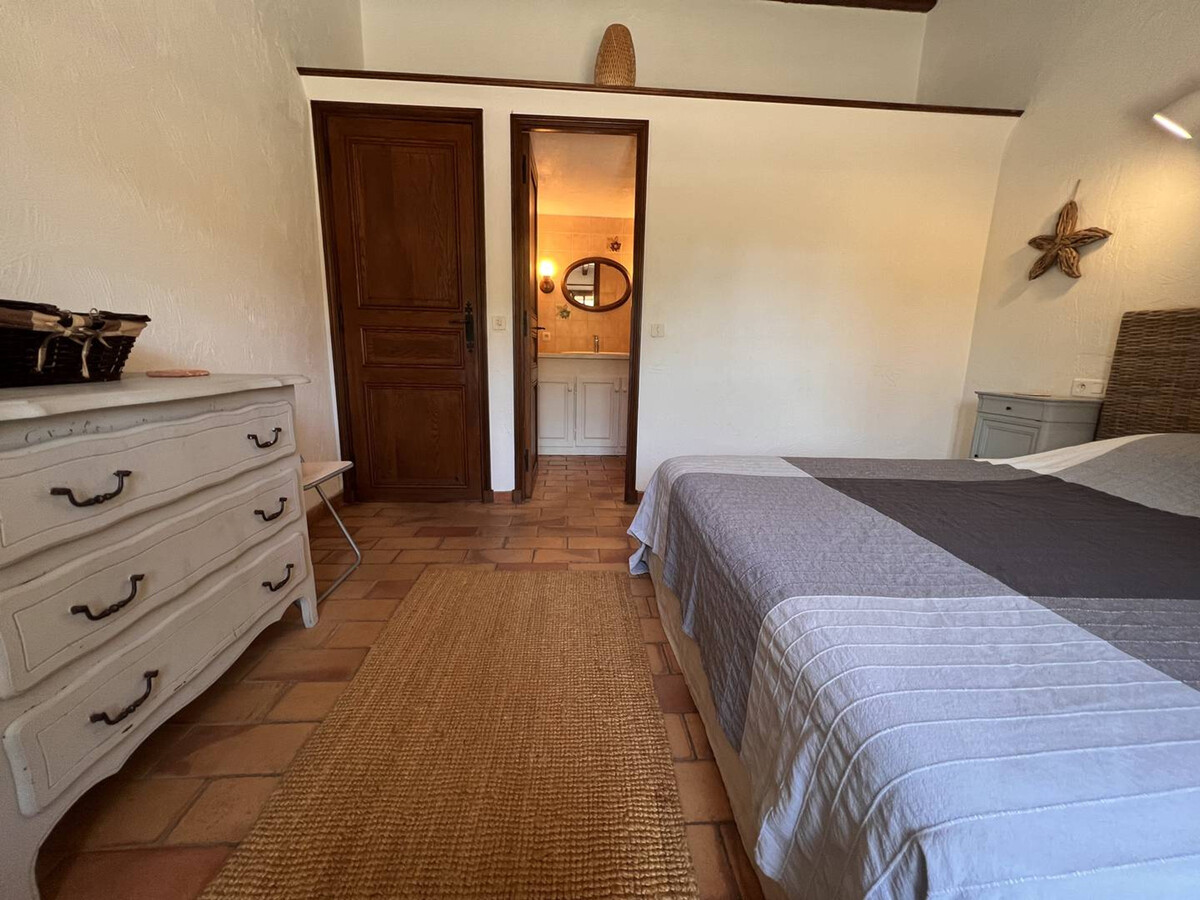 Villa 4 chambres piscine à 600m de la plage - Photo 10