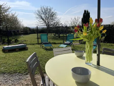 Gîte contemporain chaleureux pour 4 avec piscine partagée - Photo 4