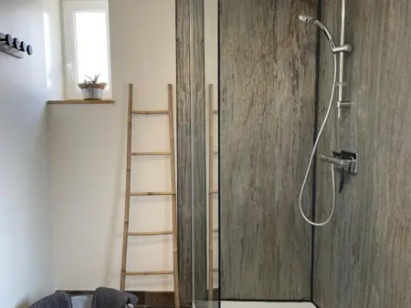 Gîte contemporain chaleureux pour 4 avec piscine partagée - Photo 7