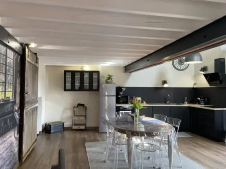 Gîte contemporain chaleureux pour 4 avec piscine partagée - Photo 11