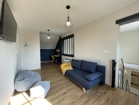 Gîte contemporain chaleureux pour 4 avec piscine partagée - Photo 13