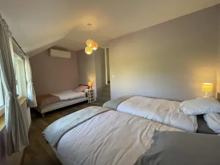 Gîte contemporain chaleureux pour 4 avec piscine partagée - Photo 23