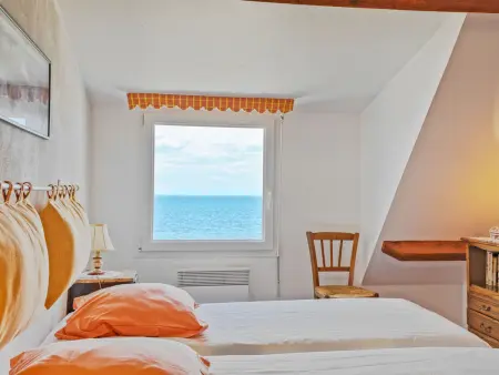 Maison à 10 m de la mer, vue panoramique à Quimiac : photo 17