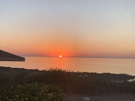 Maison à 10 m de la mer, vue panoramique à Quimiac : photo 30
