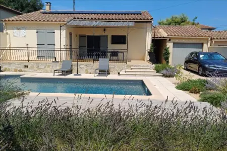 Maison plain-pied avec piscine privée à Vaison-la-Romaine : photo 2