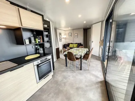 Chalet cosy avec piscine chauffée, terrasse et parking à 2 pas de la plage de Jullouville - Photo 7