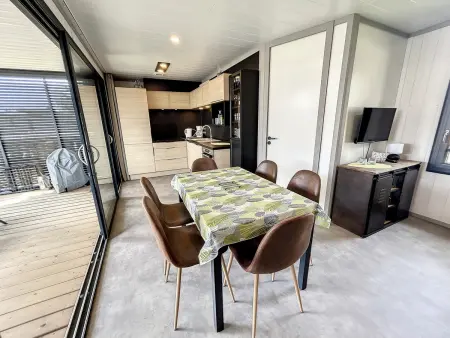 Chalet cosy avec piscine chauffée, terrasse et parking à 2 pas de la plage de Jullouville - Photo 10