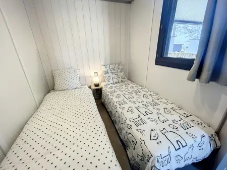 Chalet cosy avec piscine chauffée, terrasse et parking à 2 pas de la plage de Jullouville - Photo 16