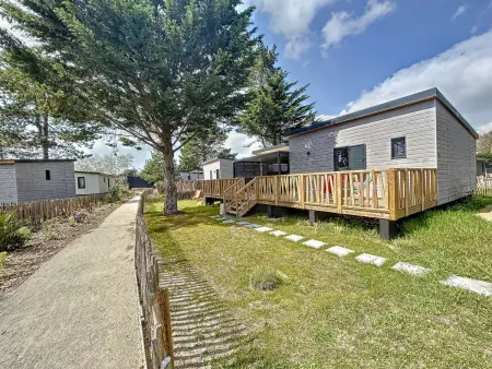 Chalet cosy avec piscine chauffée, terrasse et parking à 2 pas de la plage de Jullouville - Photo 26
