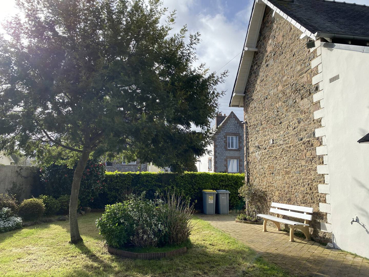 Maison bretonne avec jardin à Perros-Guirec, 2 chambres - Photo 10