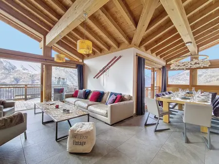 Chalet de Luxe avec Accès Pistes, Jacuzzi et Garage - Photo 1