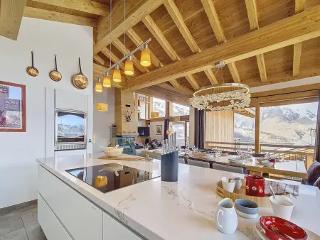 Chalet de Luxe avec Accès Pistes, Jacuzzi et Garage - Photo 3