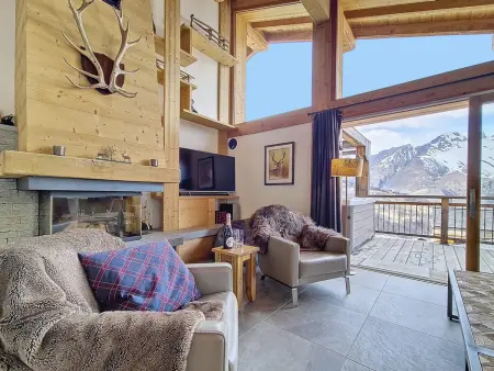 Chalet de Luxe avec Accès Pistes, Jacuzzi et Garage - Photo 7