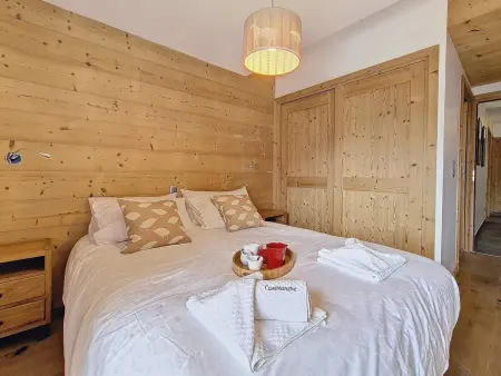 Chalet de Luxe avec Accès Pistes, Jacuzzi et Garage - Photo 12