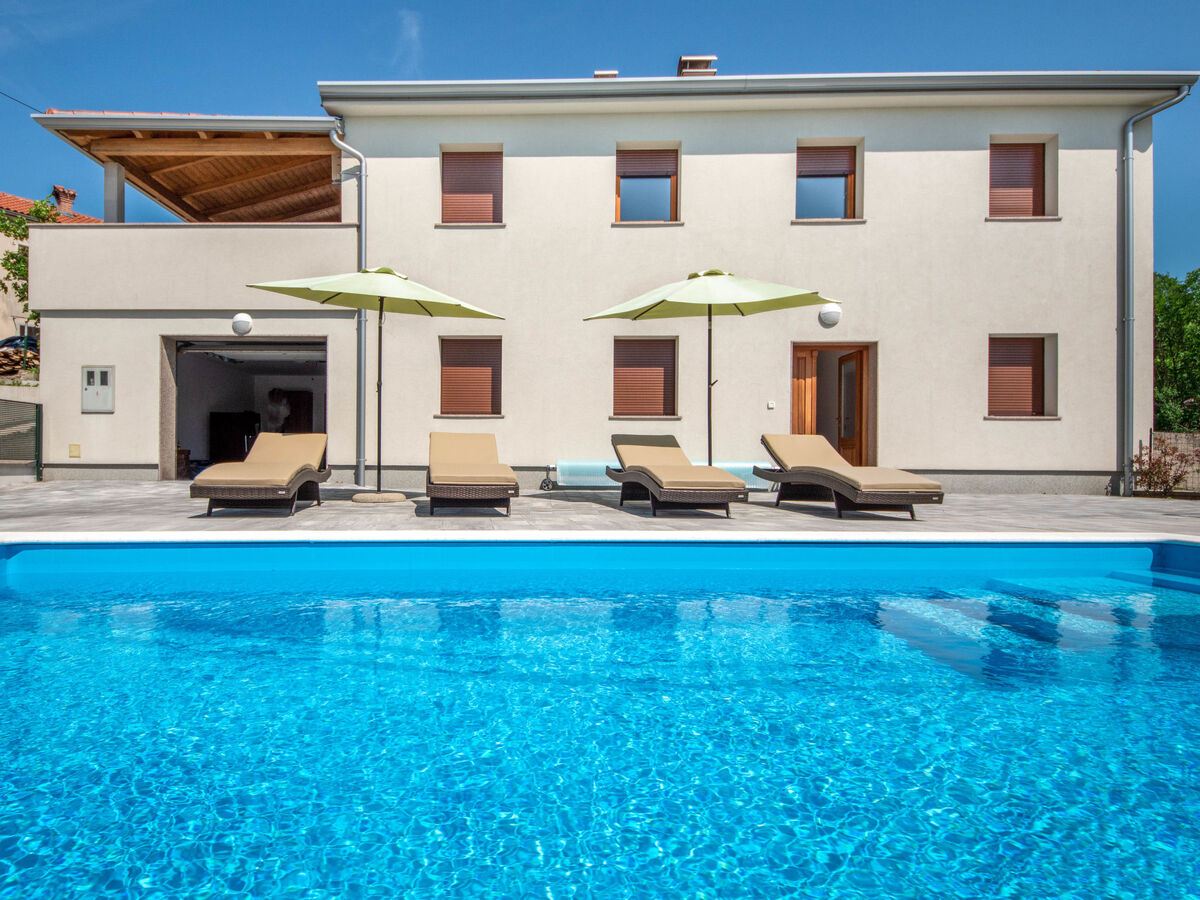 Maison Nola – 5 chambres, piscine chauffée à Kastav - Photo 15