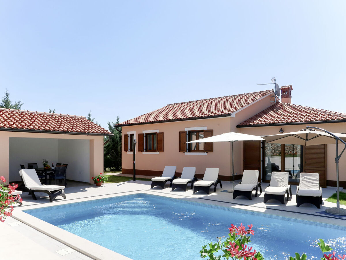 Maison Dori avec piscine privée à Rakalj - Photo 1