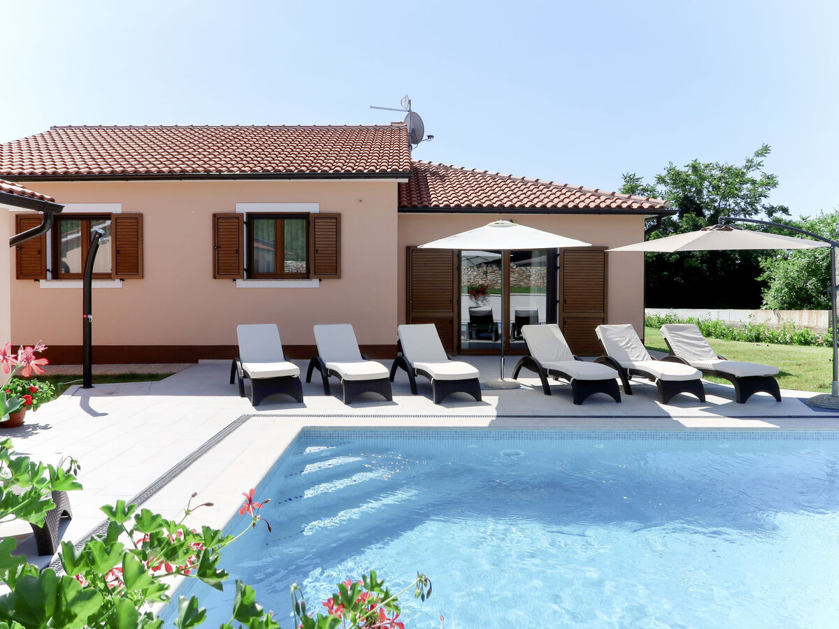 Maison Dori avec piscine privée à Rakalj - Photo 2