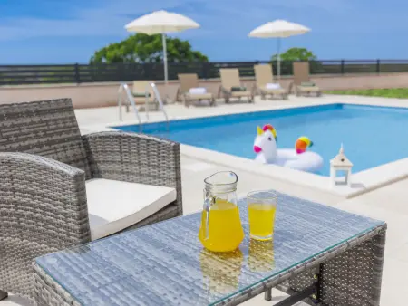 Villa Dora : maison 150 m² avec piscine privée à Pula : photo 2