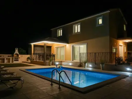 Villa Dora : maison 150 m² avec piscine privée à Pula : photo 35