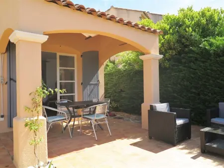Maison lumineuse avec terrasse, accès piscines, parking privatif – La Croix-Valmer - Photo 1