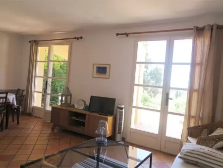 Maison lumineuse avec terrasse, accès piscines, parking privatif – La Croix-Valmer - Photo 7
