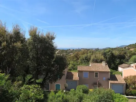Maison lumineuse avec terrasse, accès piscines, parking privatif – La Croix-Valmer - Photo 16