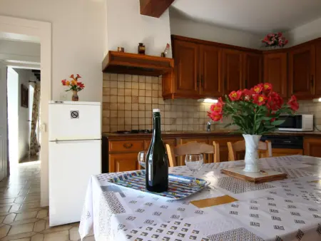 Maison en pierre 6 pers. aux Pieux, jardin privé et poêle : photo 3