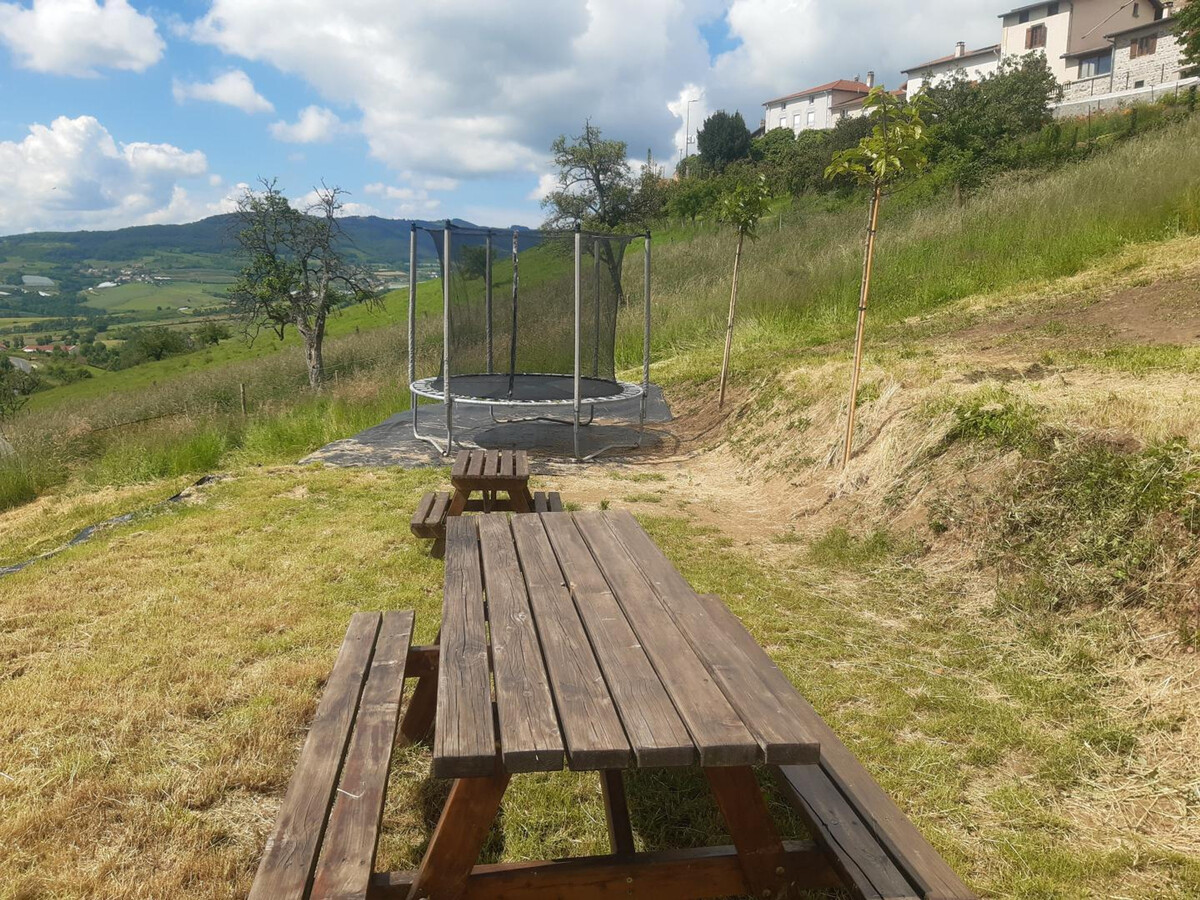 Gîte rural 6 pers. avec terrain et jeux, vue Pilat - Photo 16