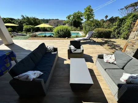 Villa rénovée 5 chambres, piscine et plage à pied : photo 6