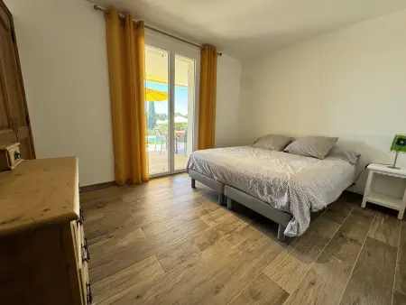 Villa rénovée 5 chambres, piscine et plage à pied : photo 14