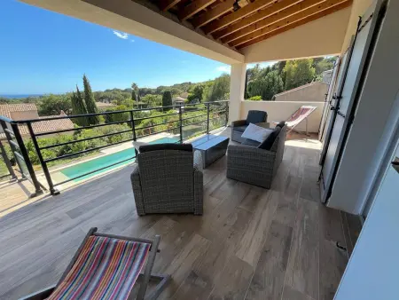 Villa rénovée 5 chambres, piscine et plage à pied : photo 19