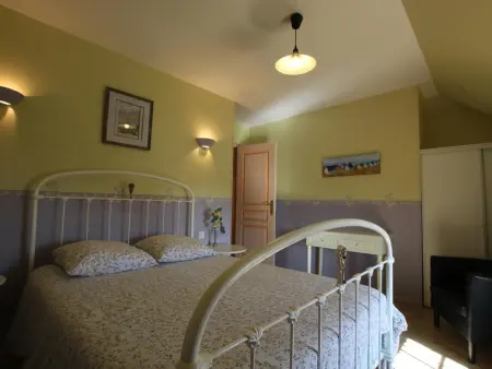 Gîte en pierre 8 pers., jardin clos avec vue vallée : photo 3