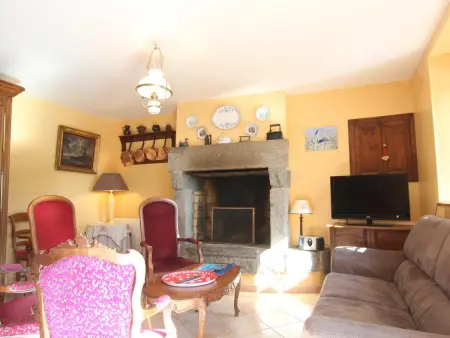 Gîte en pierre 8 pers., jardin clos avec vue vallée : photo 12