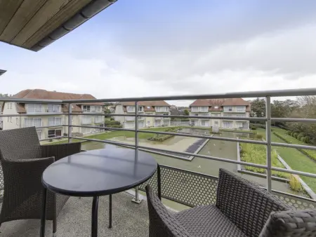 Bowie with shared pool : studio 36 m² avec balcon à De Haan : photo 13