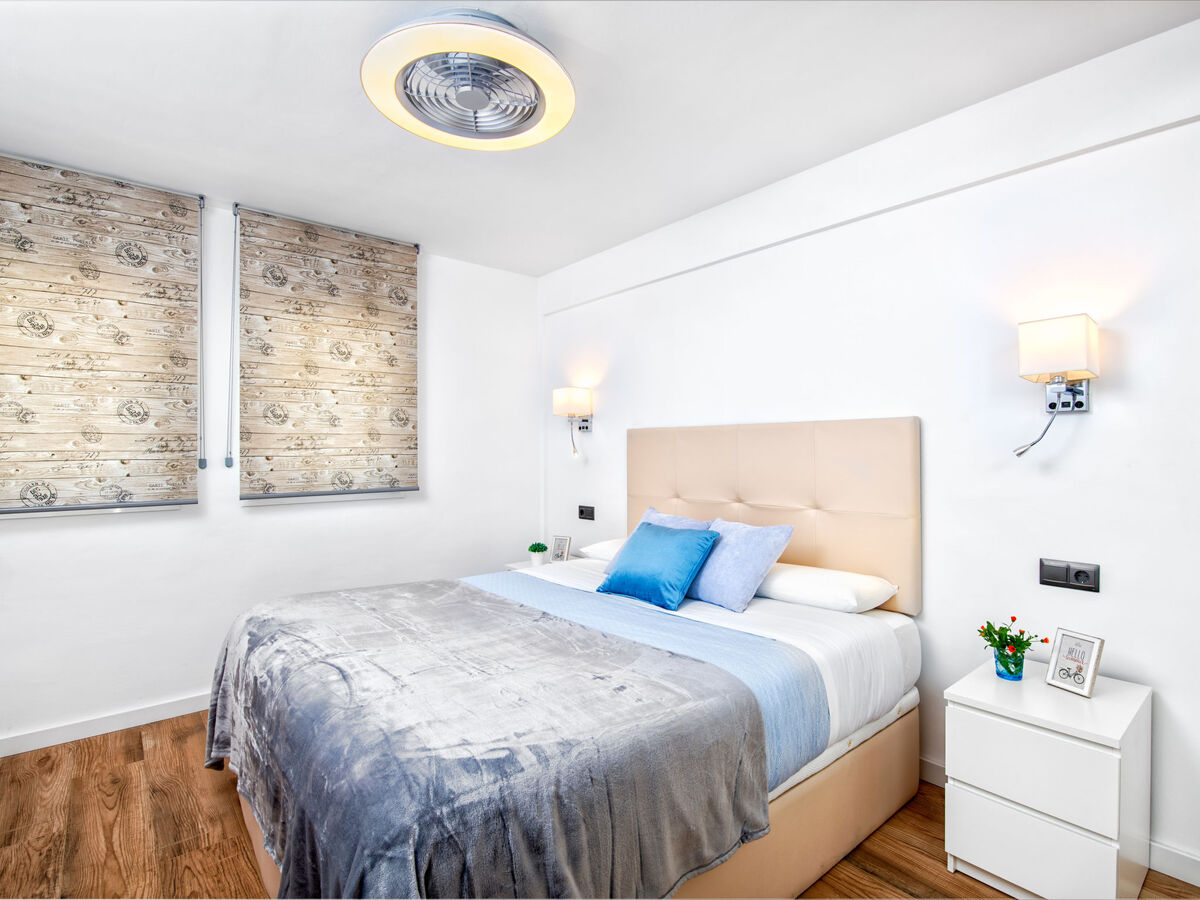 Appartement Lola Playa – vue mer, terrasse, Puerto Marina - Photo 5
