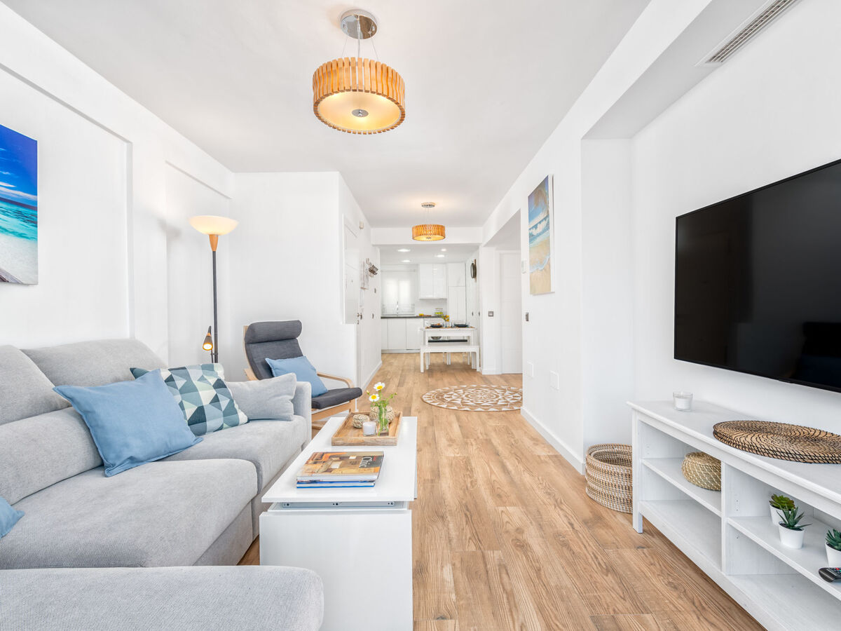Appartement Lola Playa – vue mer, terrasse, Puerto Marina - Photo 6