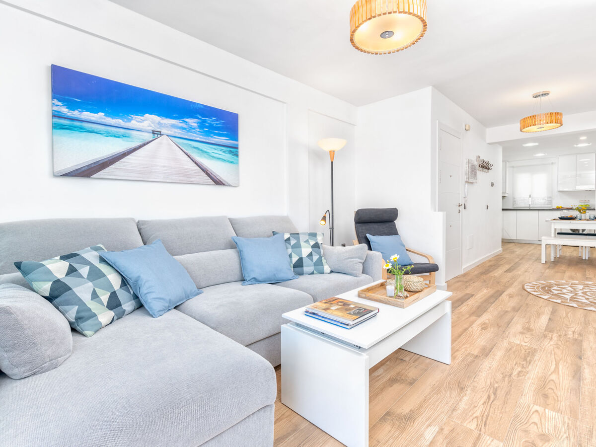 Appartement Lola Playa – vue mer, terrasse, Puerto Marina - Photo 8