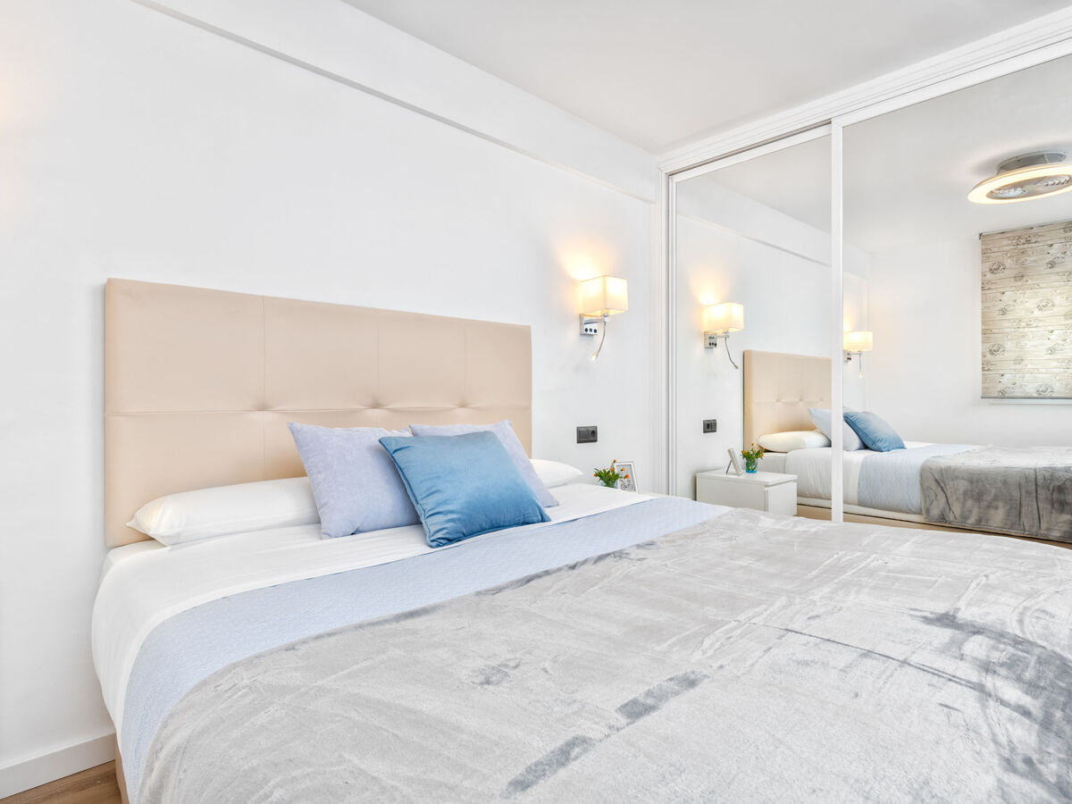 Appartement Lola Playa – vue mer, terrasse, Puerto Marina - Photo 19